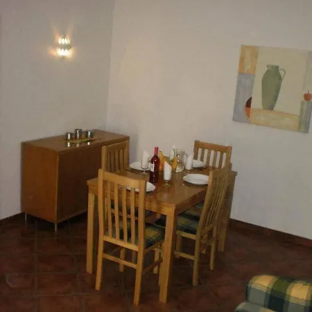 In A With A Swimming Pool, In Gale (Albufeira)